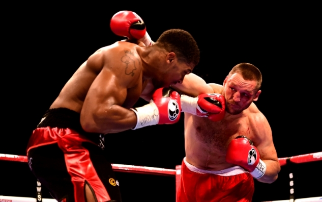 Joshua vs. Bachtov / zdroj foto: Boxingscene.com